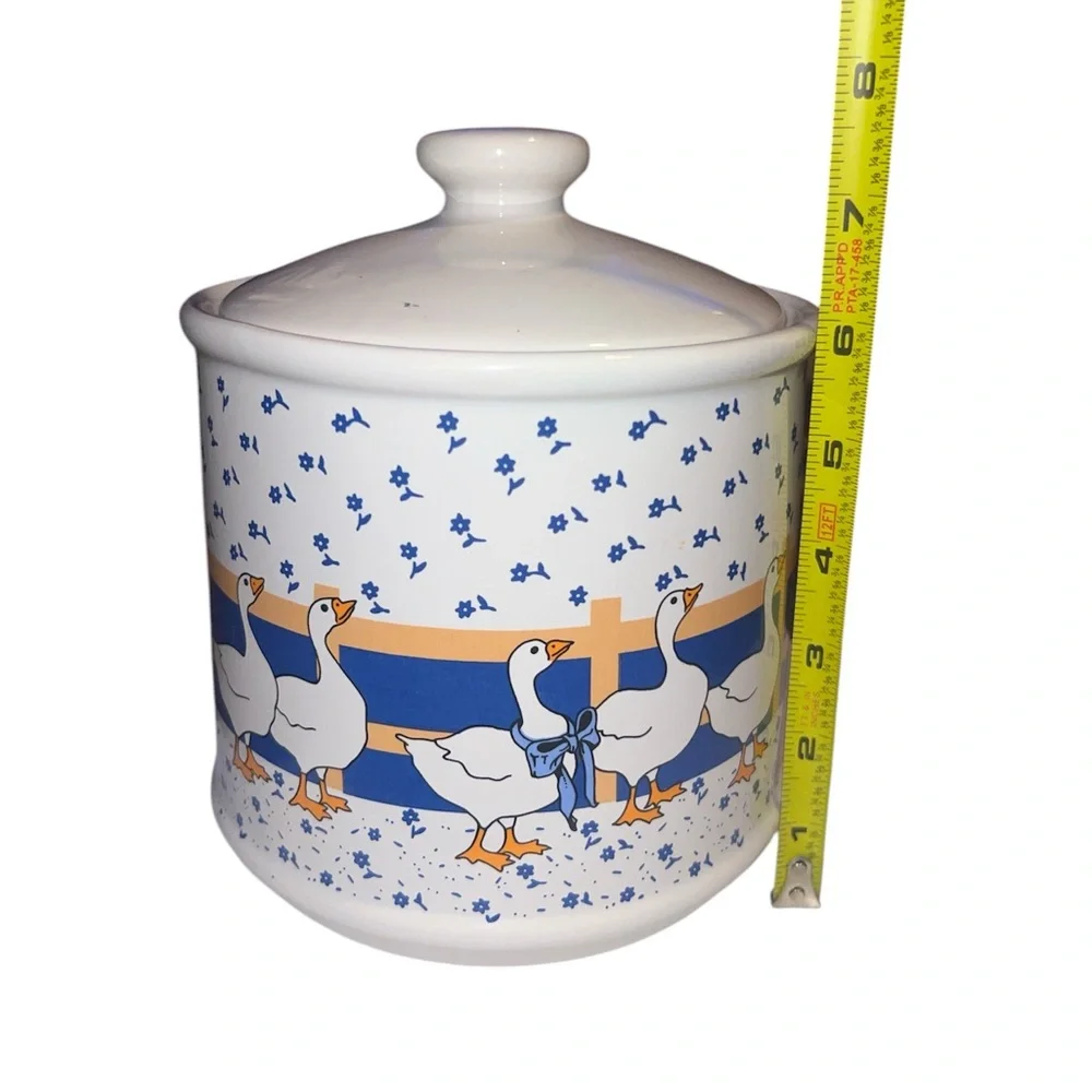 Vintage 1980s Blue Ribbon Country Geese Canister Set - Picture 11 of 11